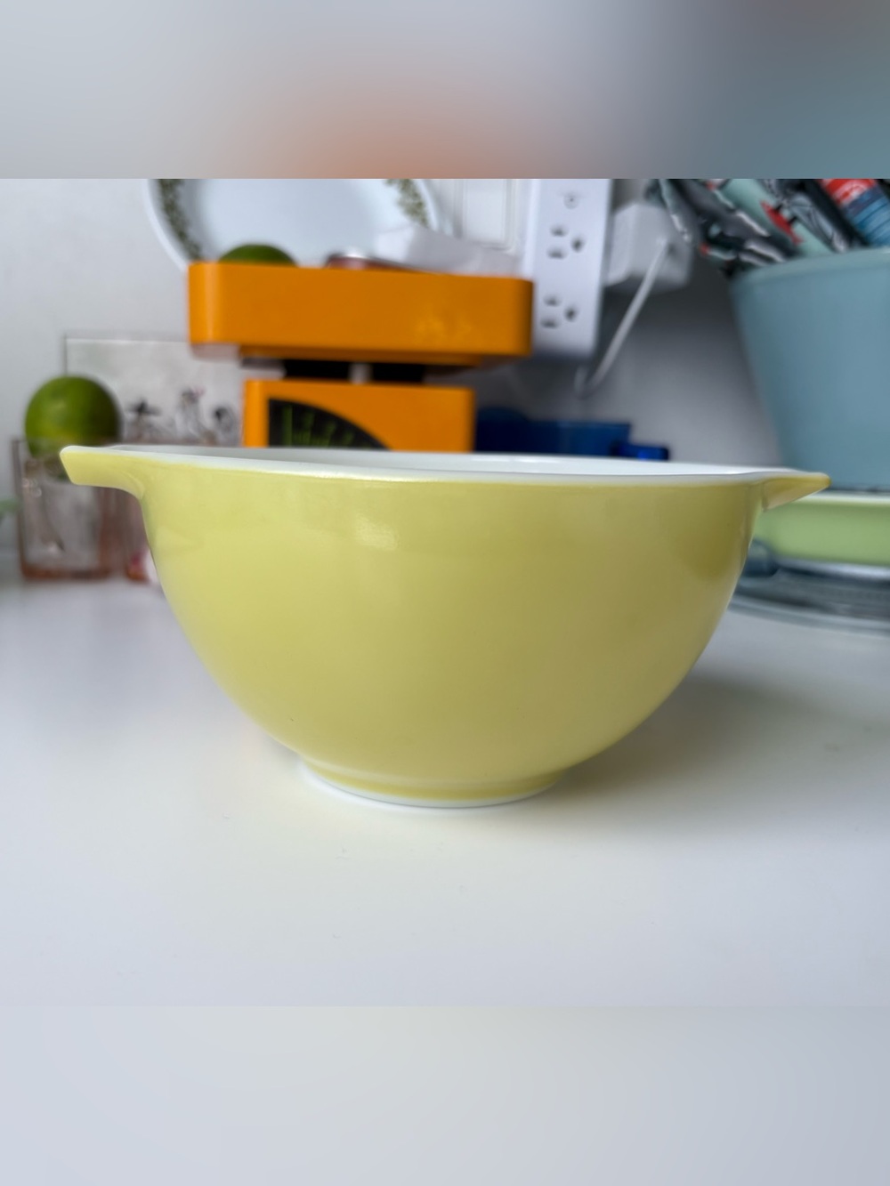 PYREX Verde 441 Yellow Cinderella Nesting Mixing Bowl